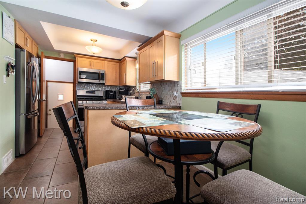 9168 Rockland, Redford, MI 48239 — Photo 10