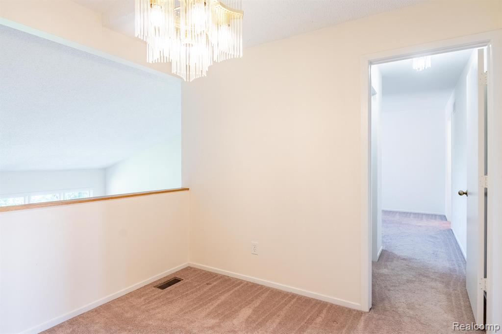 4230 BRECKENRIDGE Drive, West Bloomfield, MI — Photo 19