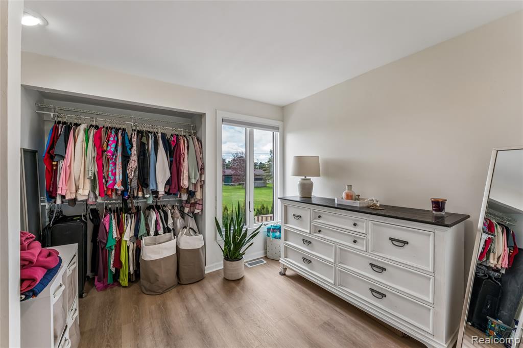 2201 Village West Drive S, Lapeer, MI 48446 — Photo 15