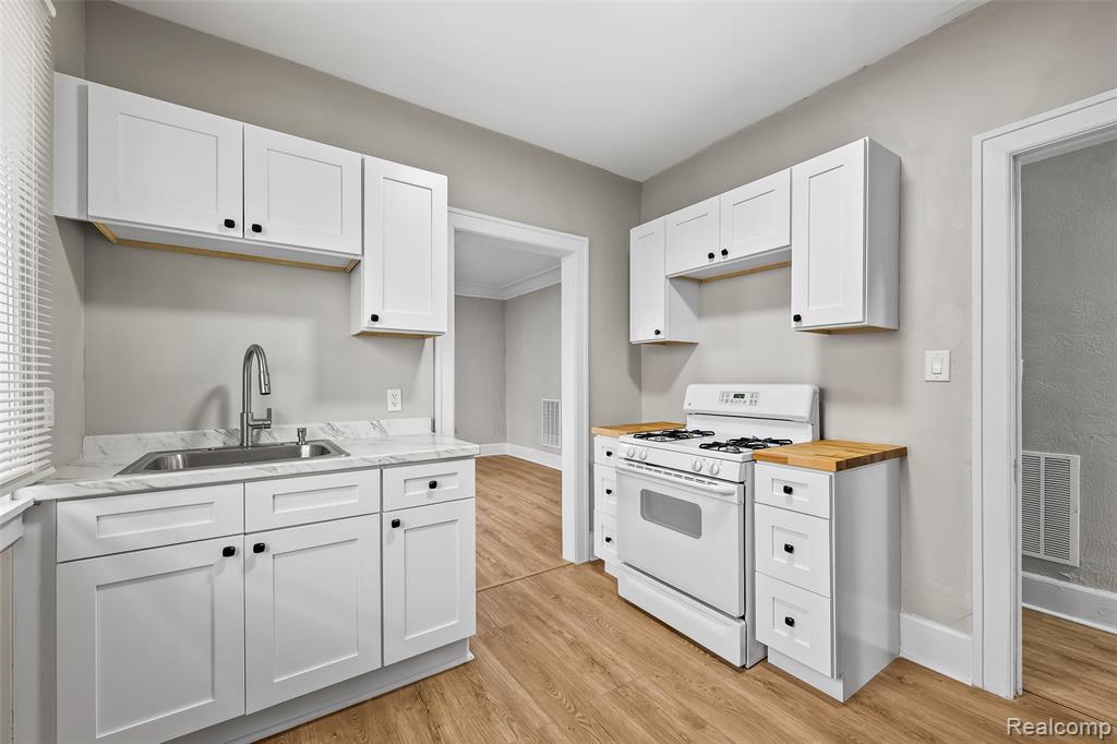 2254 Taylor Unit #1 Street, Detroit, MI 48206 — Photo 13