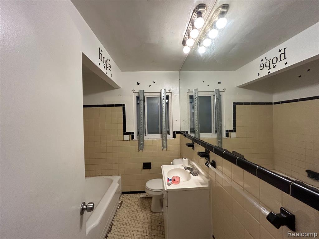 6718 Grandville Avenue, Detroit, MI 48228 — Photo 21