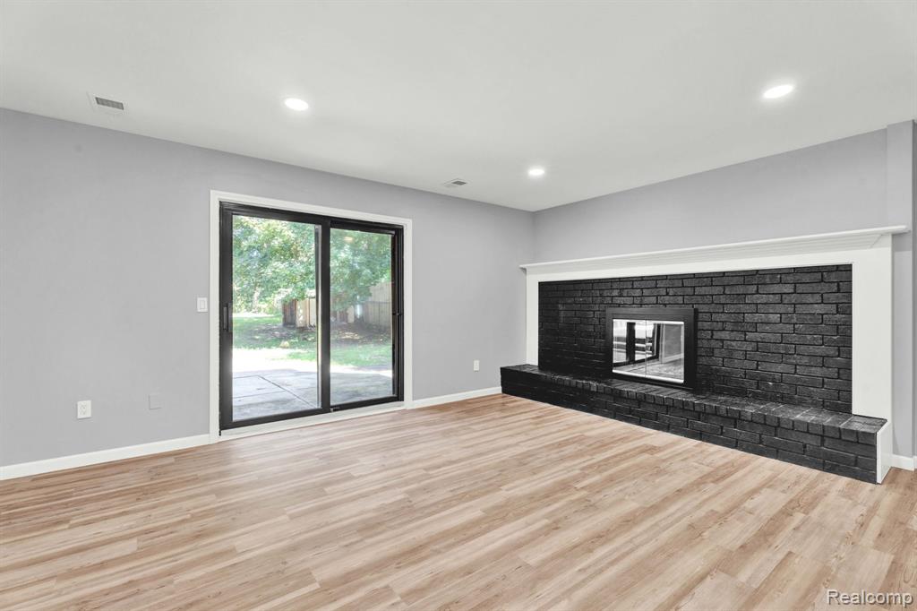 8962 Glasgow Drive, White Lake, MI — Photo 17