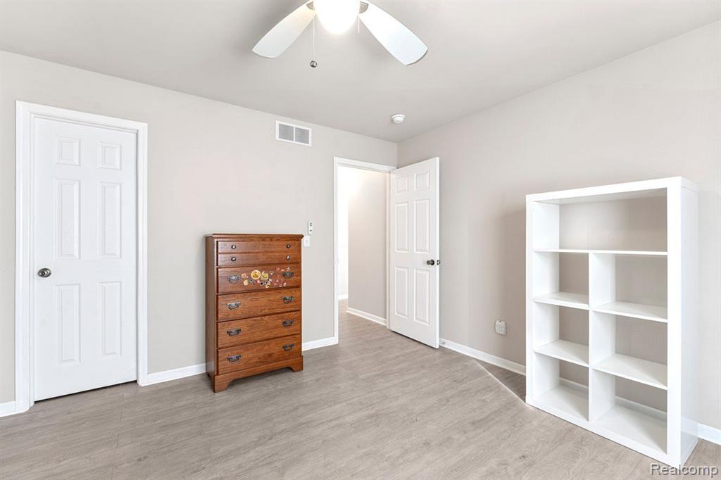 348 PEMBROKE Drive, Saline, MI 48176 — Photo 26