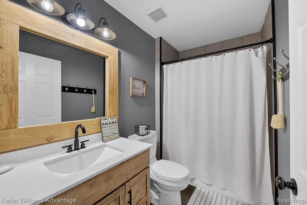 47707 Rochester Drive, Novi, MI — Photo 28