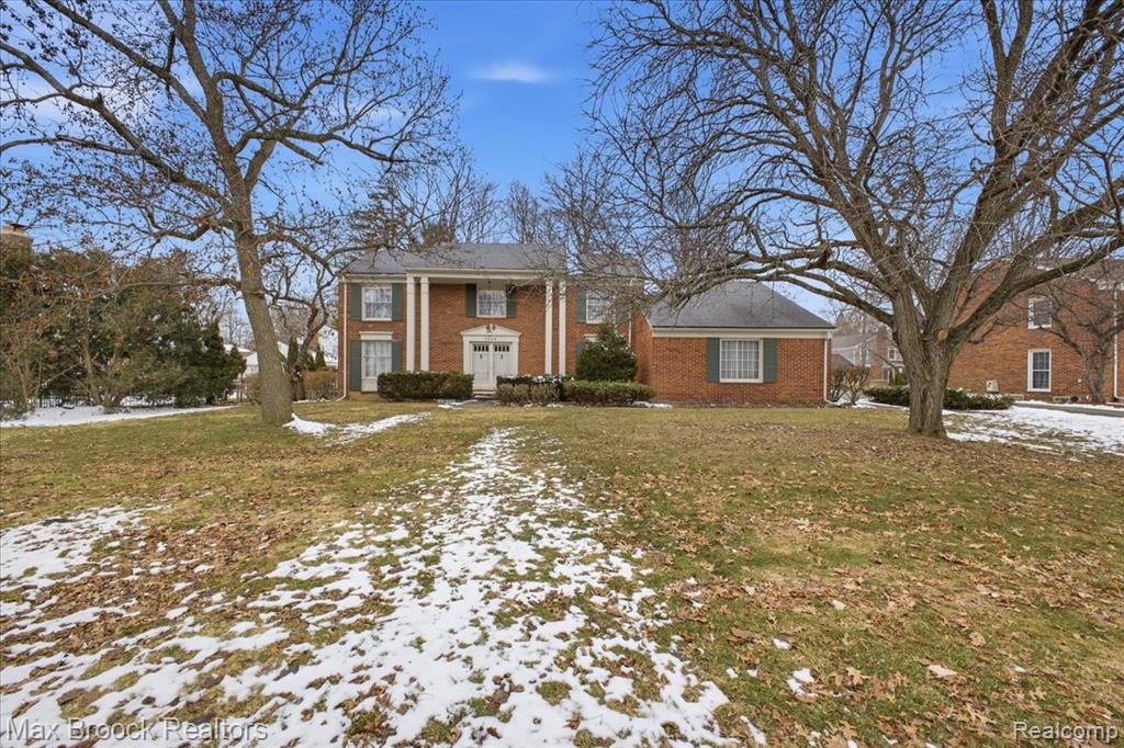 5956 Pinecroft Drive, West Bloomfield, MI — front exterior
