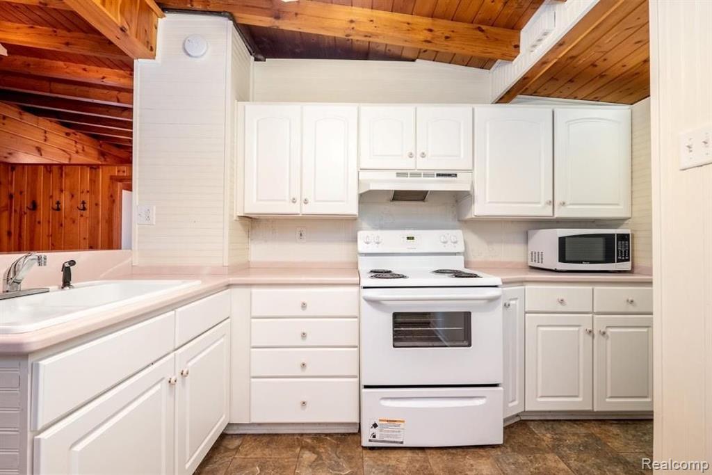 7278 MAPLE Road, Lexington, MI 48450 — Photo 7