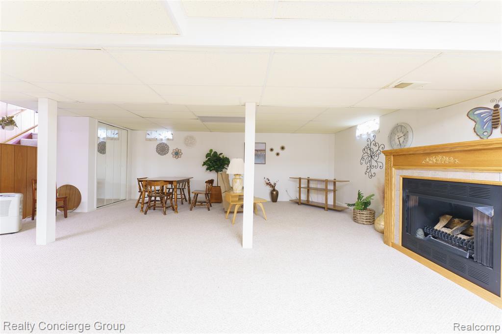 918 Squire Lane, Milford, MI 48381 — Photo 17