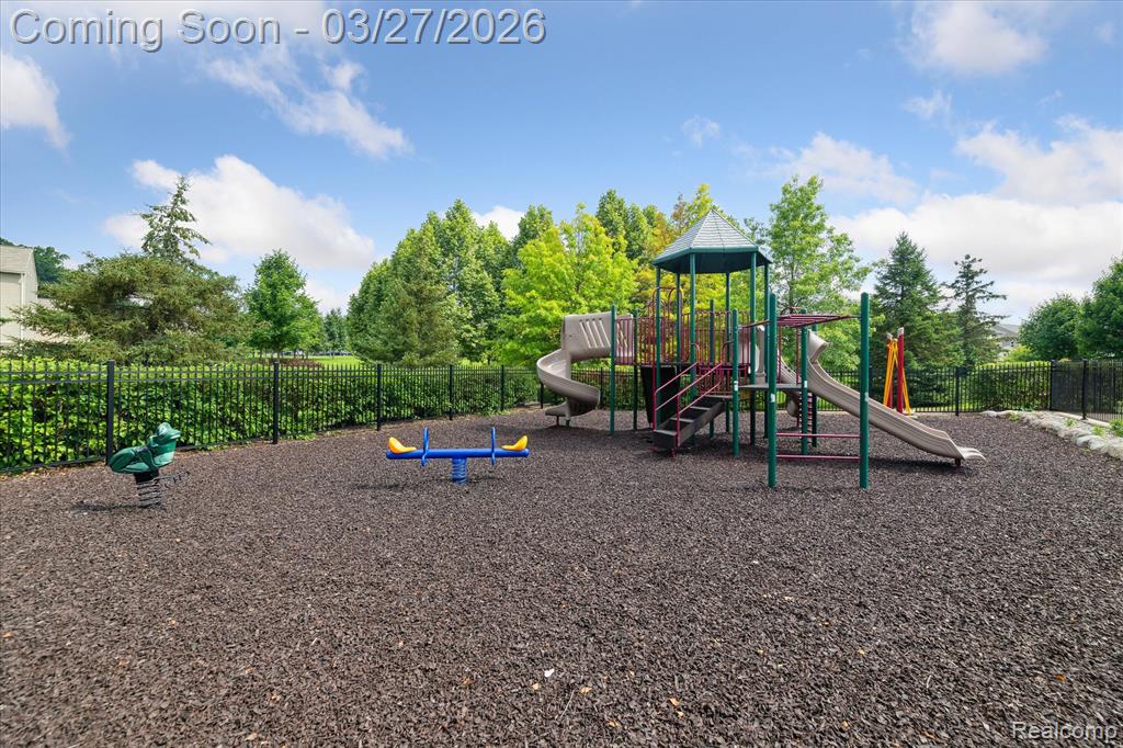 59200 Peters Barn Drive, South Lyon, MI 48178 — Photo 59