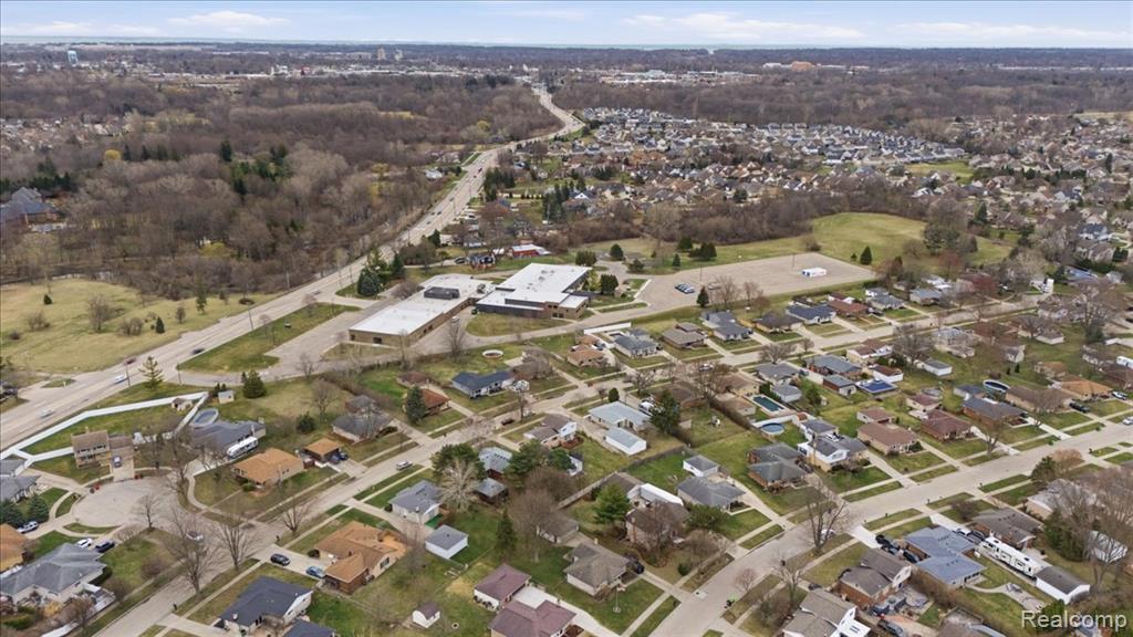 42151 Jason Drive, Clinton Twp, MI 48038 — Photo 39