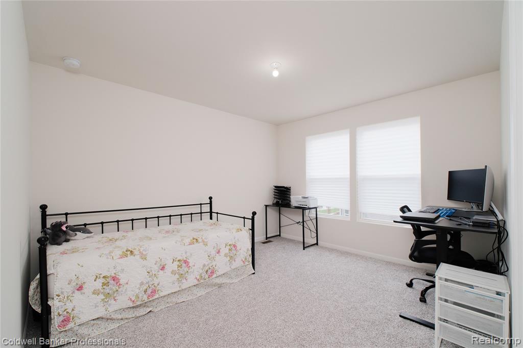 4813 Marquette Drive, Milford, MI 48381 — Photo 32