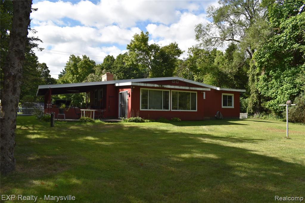 7710 Sparling Road, Wales, MI — Photo 5