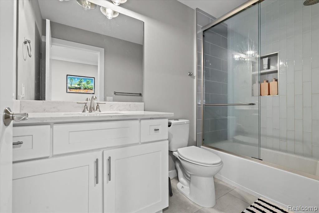 10420 STONEY POINT Drive, South Lyon, MI 48178 — Photo 23
