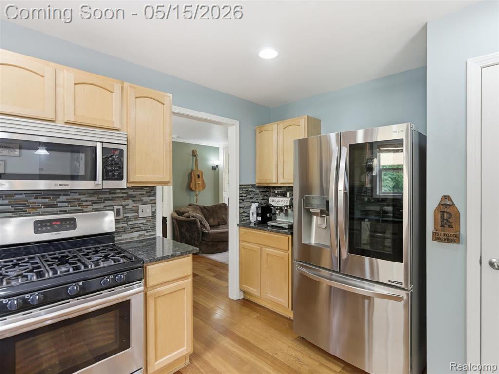 4241 Island Park Drive, Waterford, MI 48329 — Photo 11
