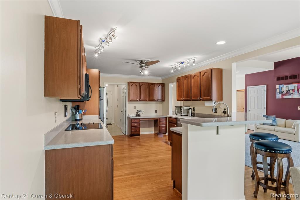 49468 N Glacier, Northville, MI 48168 — Photo 13