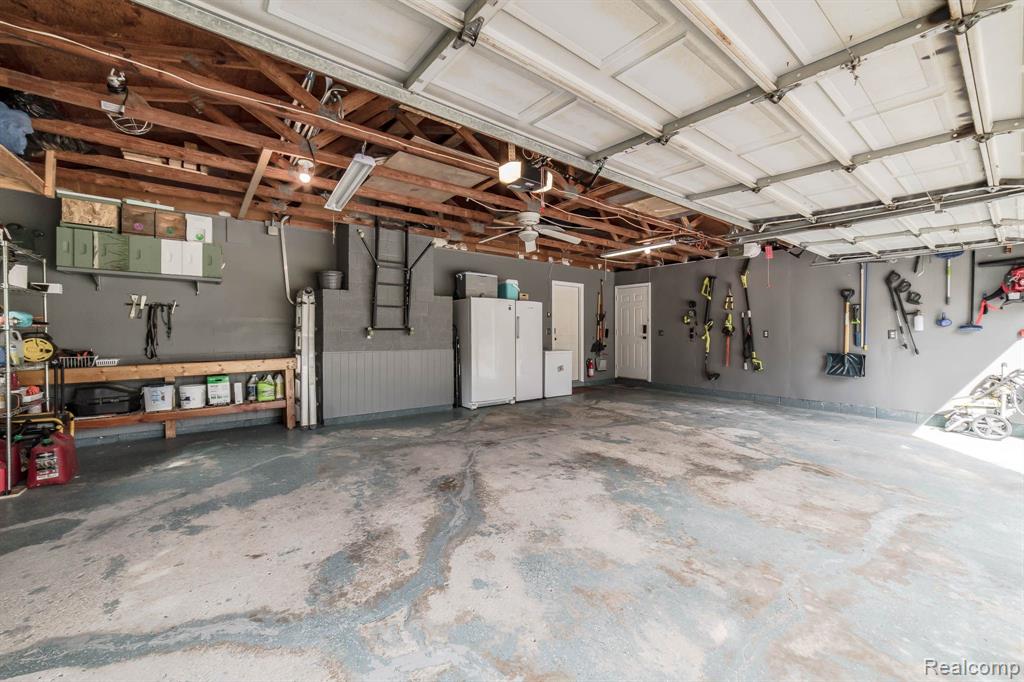 55146 PARK Place, New Hudson, MI 48165 — Photo 57