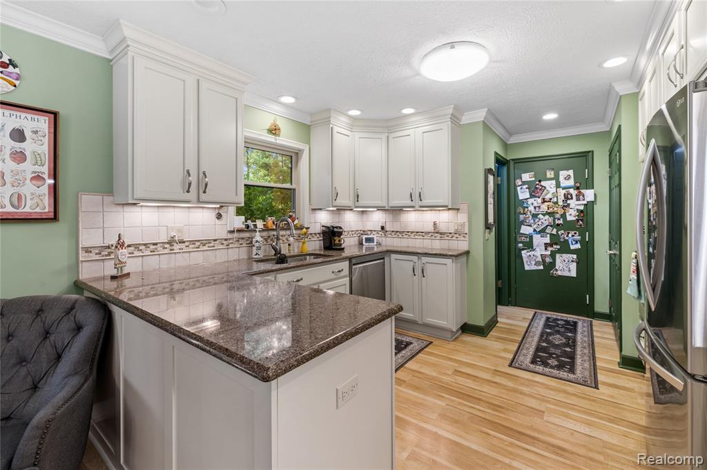 6180 Meyer Avenue, Brighton, MI 48116 — Photo 5