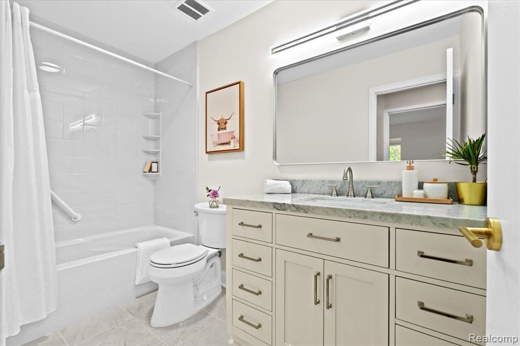 2208 Applewood Court, Ann Arbor, MI 48103 — Photo 22