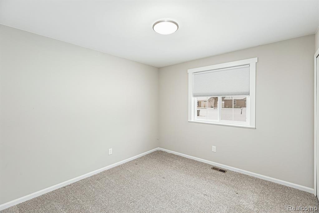 7725 Mary Lou Court, Shelby Twp, MI 48317 — Photo 14