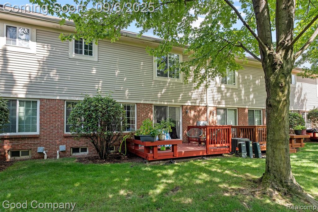 308 James Circle, Royal Oak, MI 48067 — Photo 27