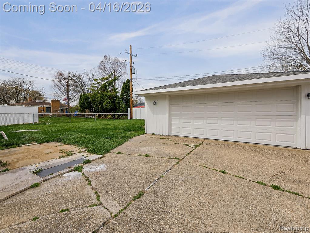 32209 Eastway Street, Roseville, MI 48066 — Photo 21