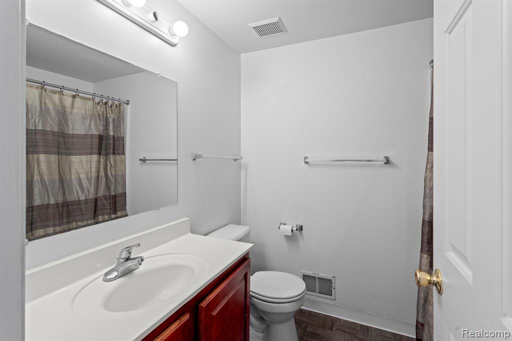 16251 TERRACE VILLAGE Drive, Taylor, MI 48180 — Photo 31