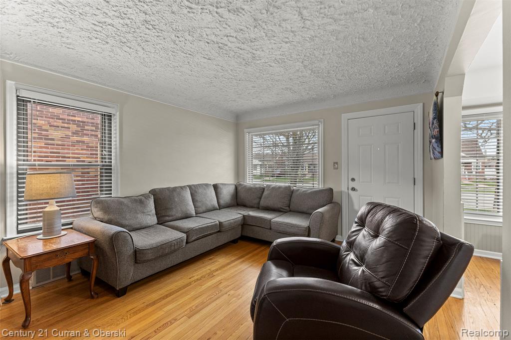 7609 Rosedale Boulevard, Allen Park, MI 48101 — Photo 9