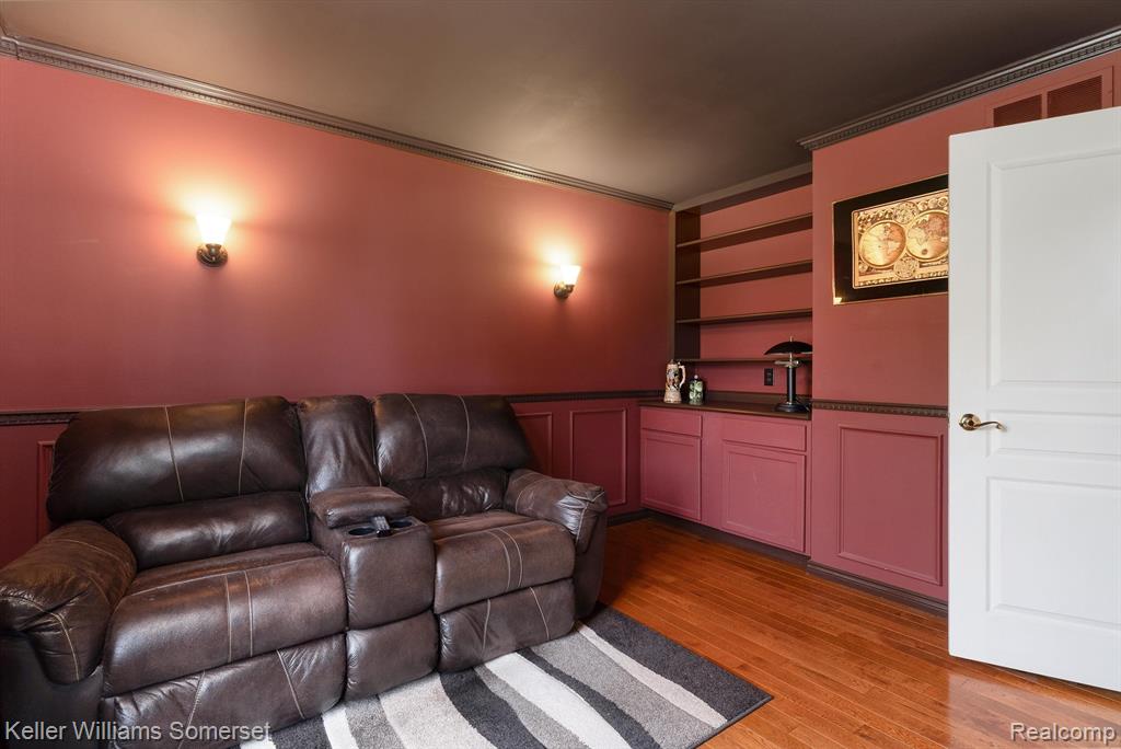 55328 BELMONT Drive, Shelby Twp, MI 48315 — Photo 12