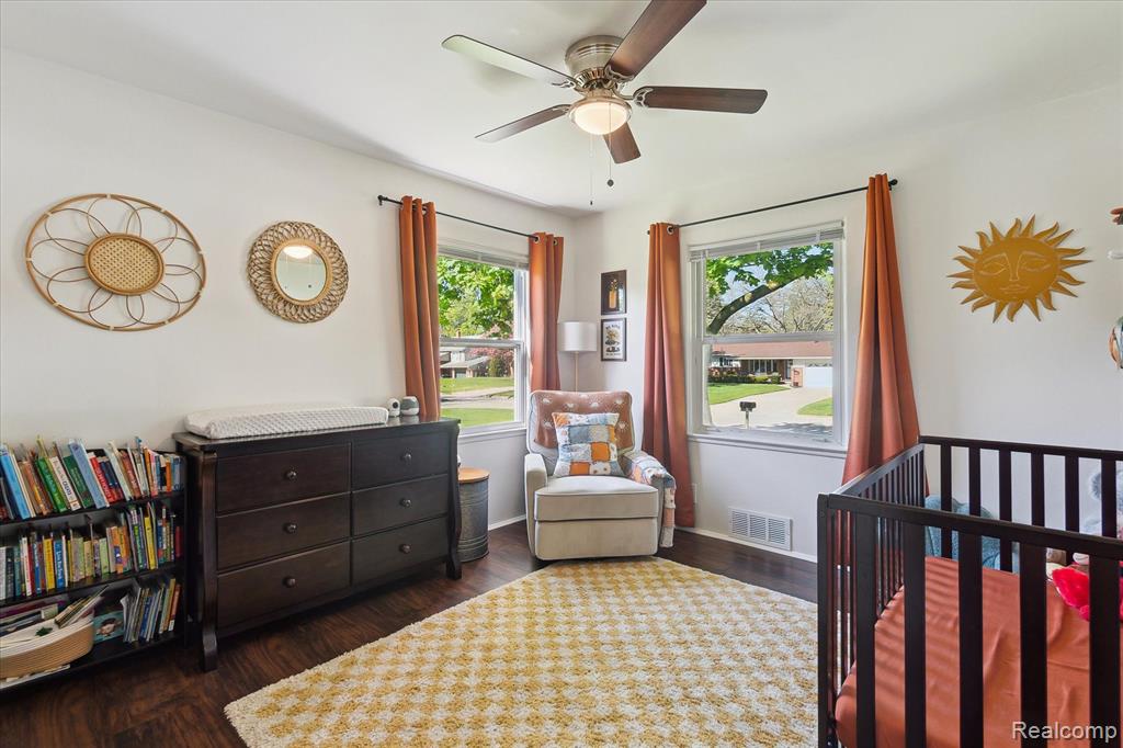 528 JAMES CONNIS Drive, Flushing, MI 48433 — Photo 19