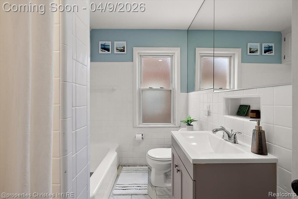 4240 Sheridan Drive, Royal Oak, MI 48073 — Photo 24