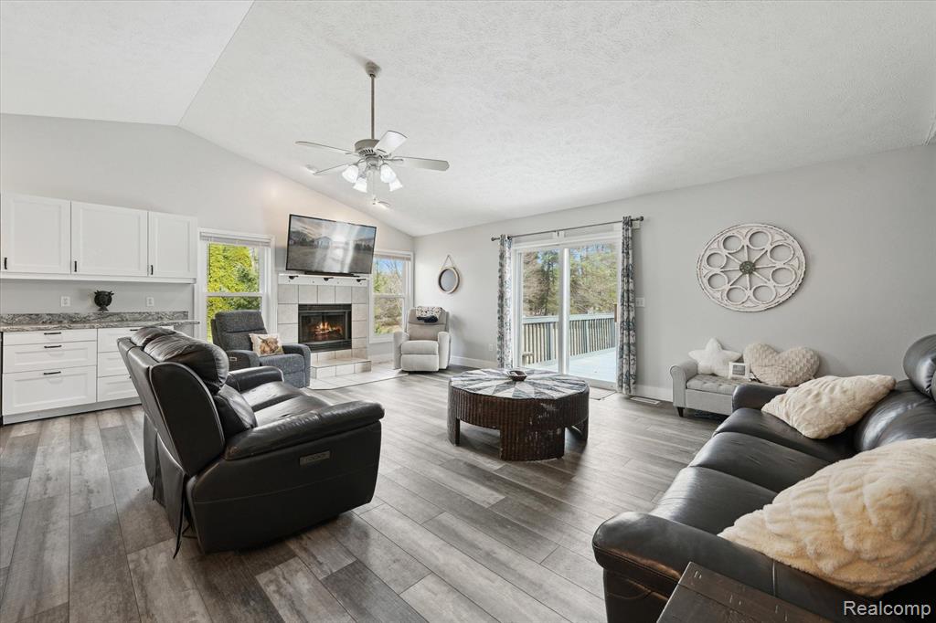 5817 CARTER, Howell, MI 48843 — Photo 7