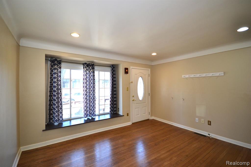 4082 ROYAL Avenue, Berkley, MI 48072 — Photo 3