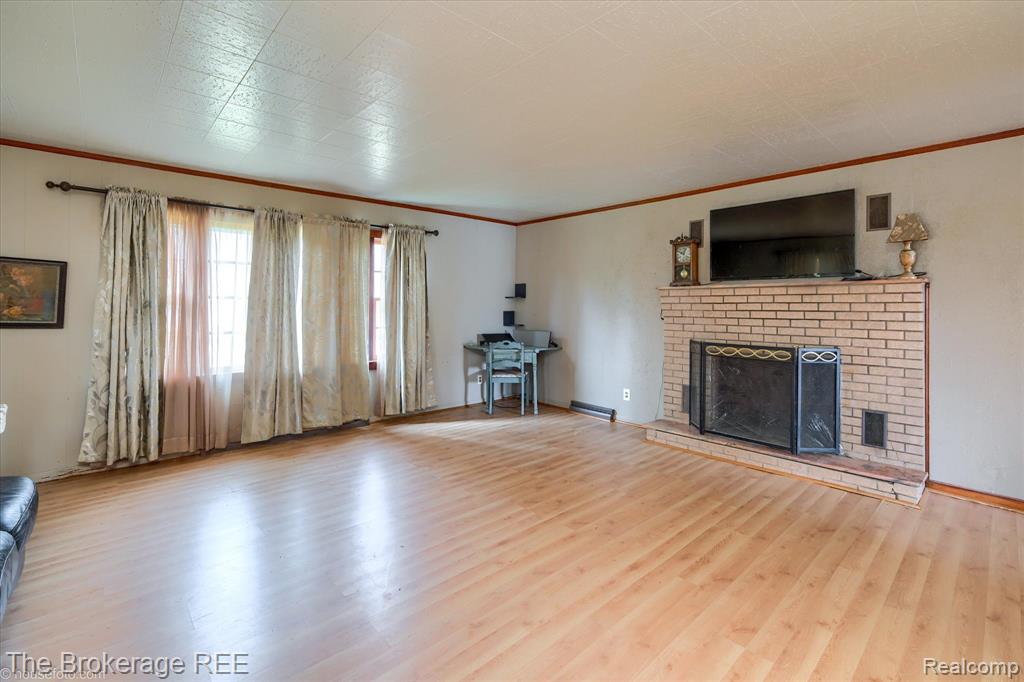 6449 Lapeer Road, Burton, MI 48509 — Photo 9