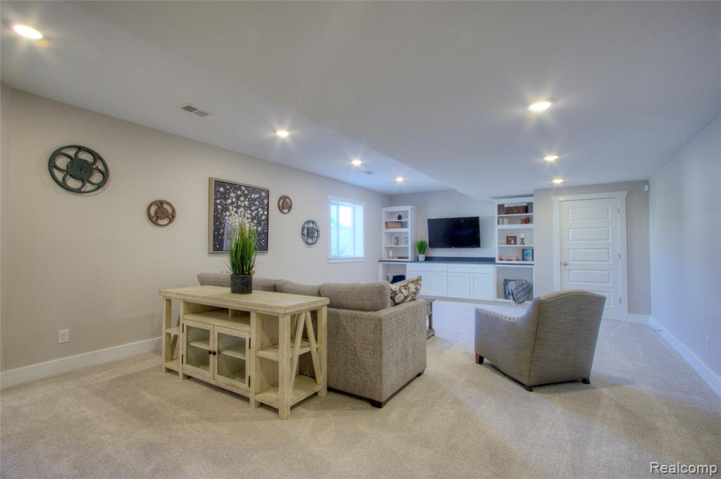 584 Round Rock Drive, Howell, MI 48843 — Photo 18