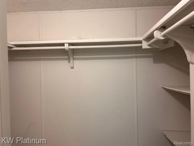 48606 Lakeview Circle, Shelby Twp, MI 48317 — Photo 29