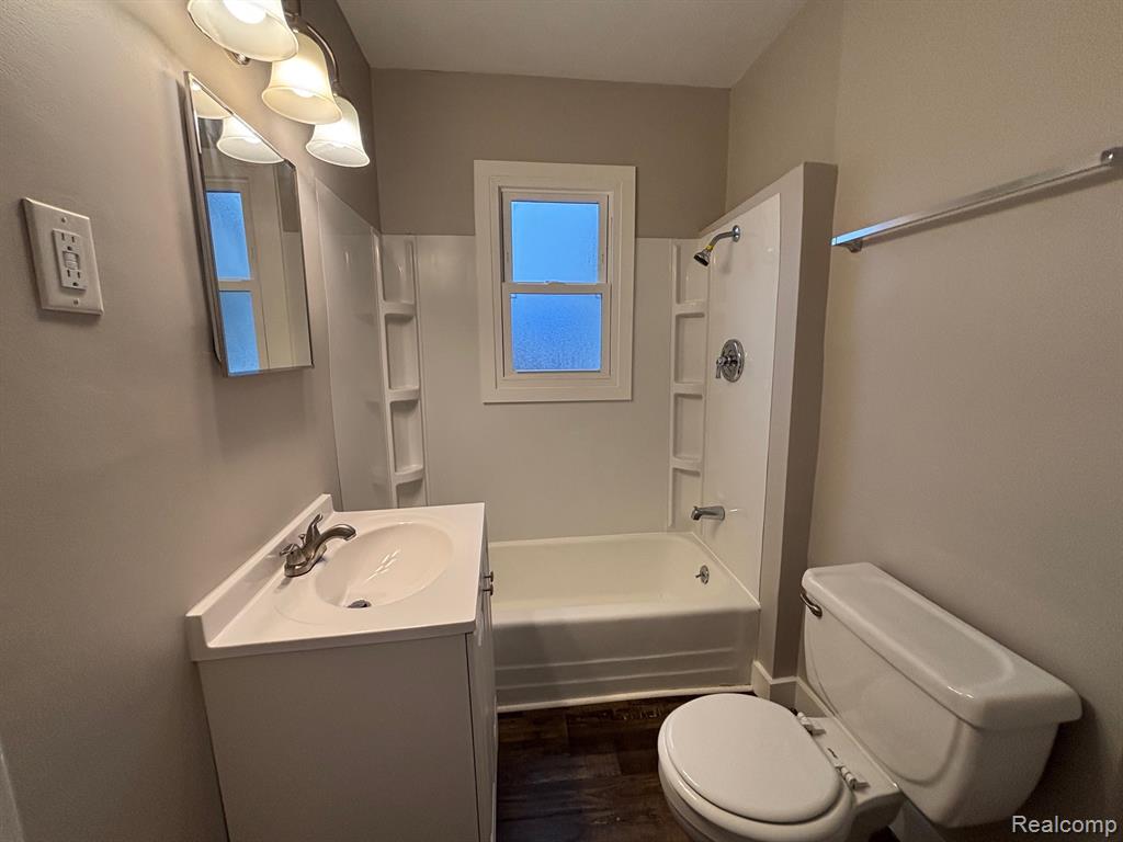 8095 Continental Avenue, Warren, MI 48089 — Photo 10