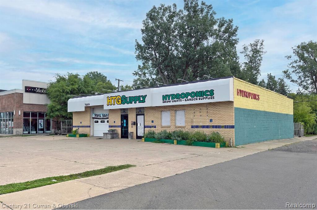 7889 TELEGRAPH RD Road, Taylor, MI — Photo 2