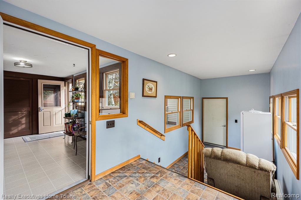 550 E Leonard Road, Leonard, MI 48367 — Photo 9