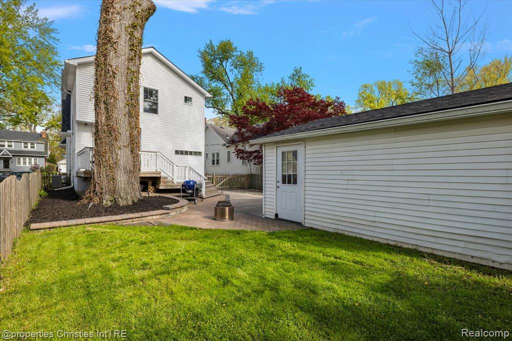 917 Maplegrove Avenue, Royal Oak, MI 48067 — Photo 12