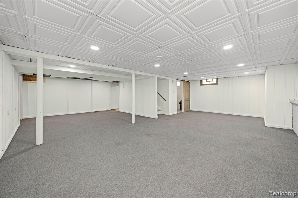 9939 Deering Street, Livonia, MI 48150 — Photo 30