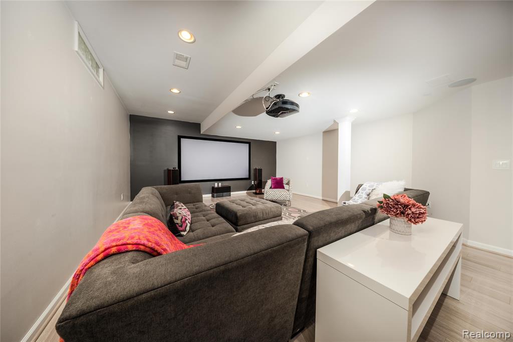 50719 Amesburg Drive, Novi, MI — Photo 33