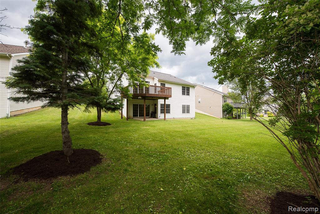 7509 Lake Street, Dexter, MI 48130 — Photo 3