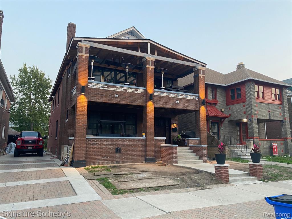 1991 Calvert Street, Detroit, MI 48206