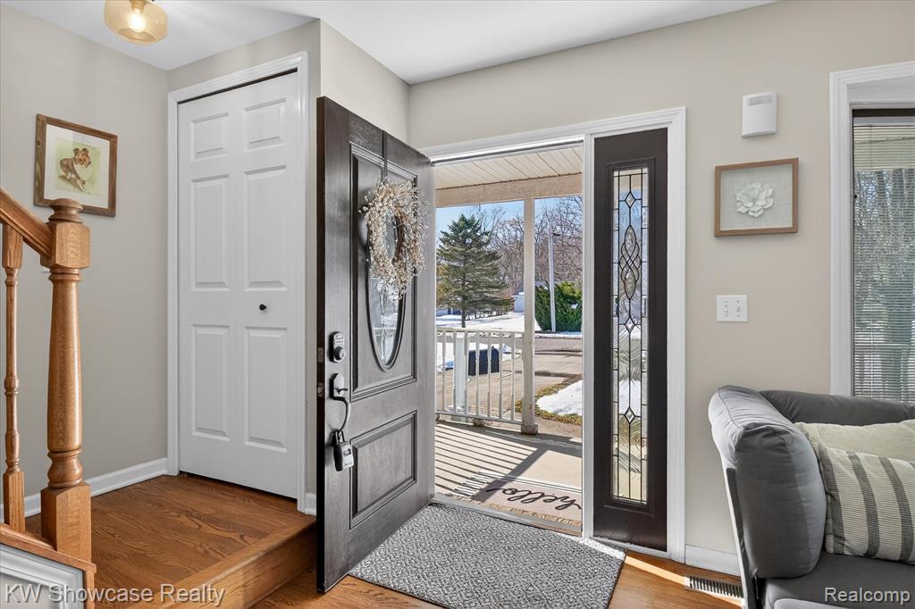 622 Elizabeth Street, Milford, MI 48381 — Photo 7