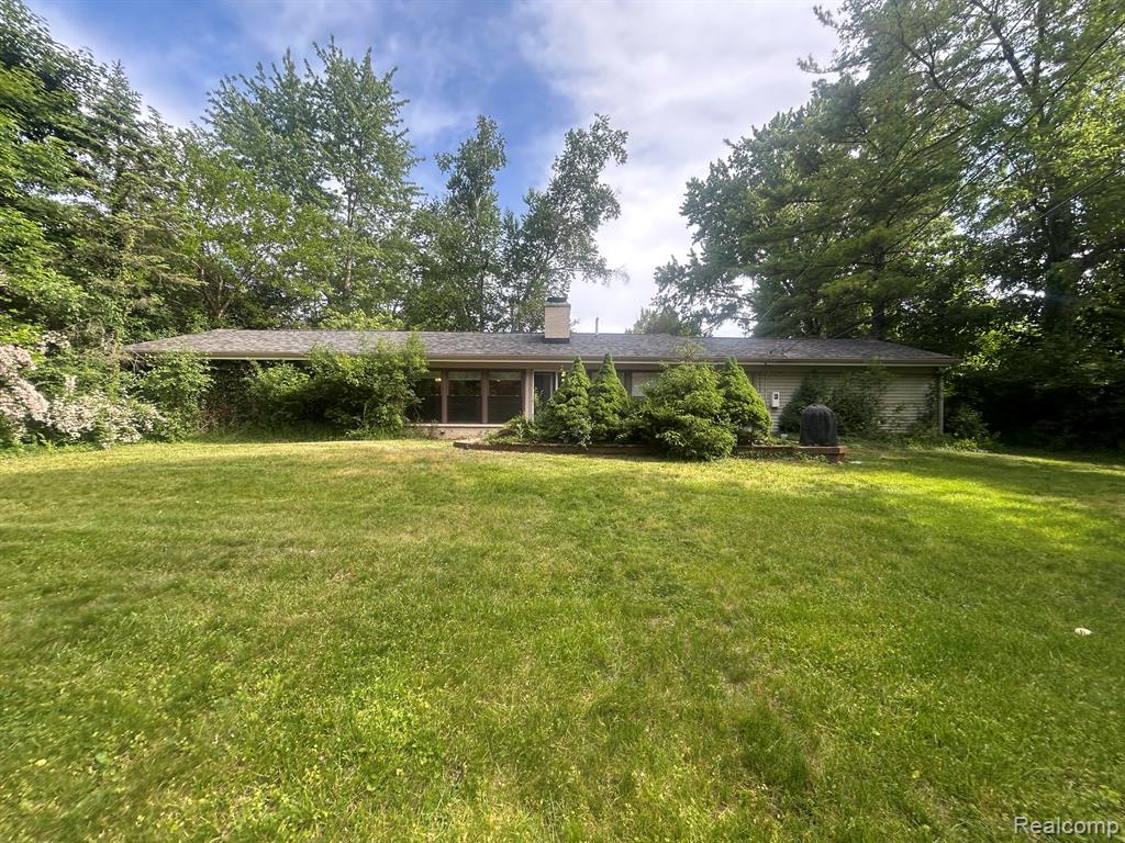 5303 W Briarcliff Knoll Drive, West Bloomfield, MI — Photo 32