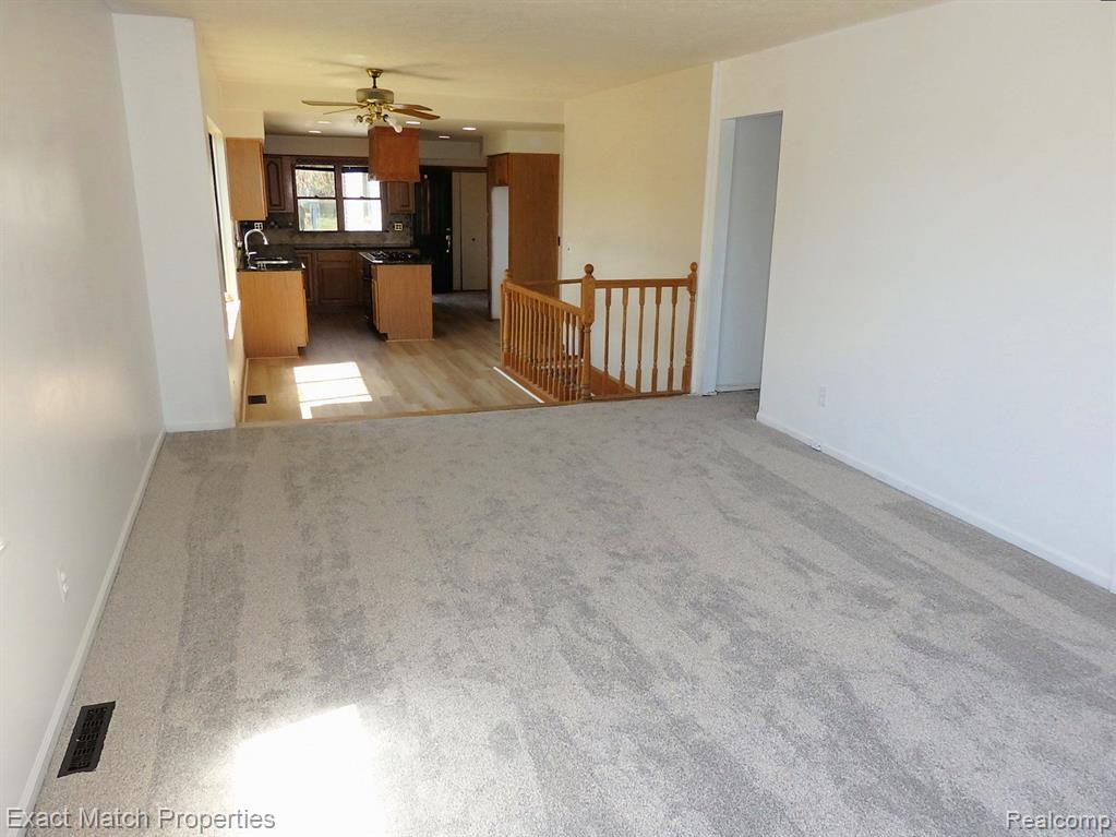 925 MALLOCK Road, White Lake, MI — Photo 30