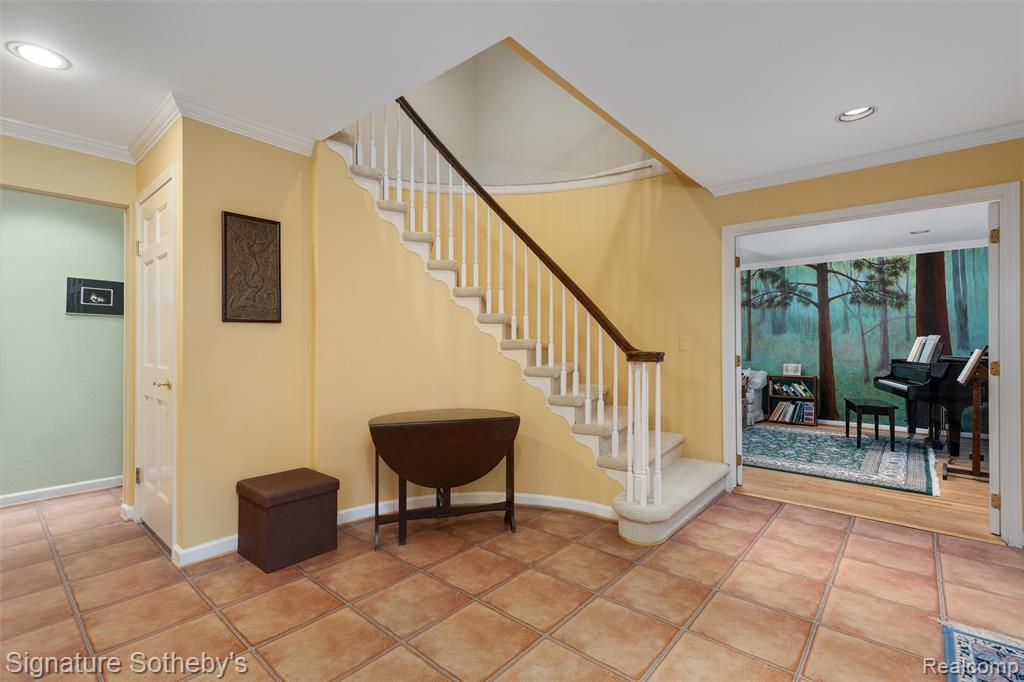 5160 Greenbriar Drive, West Bloomfield, MI 48323 — Photo 7