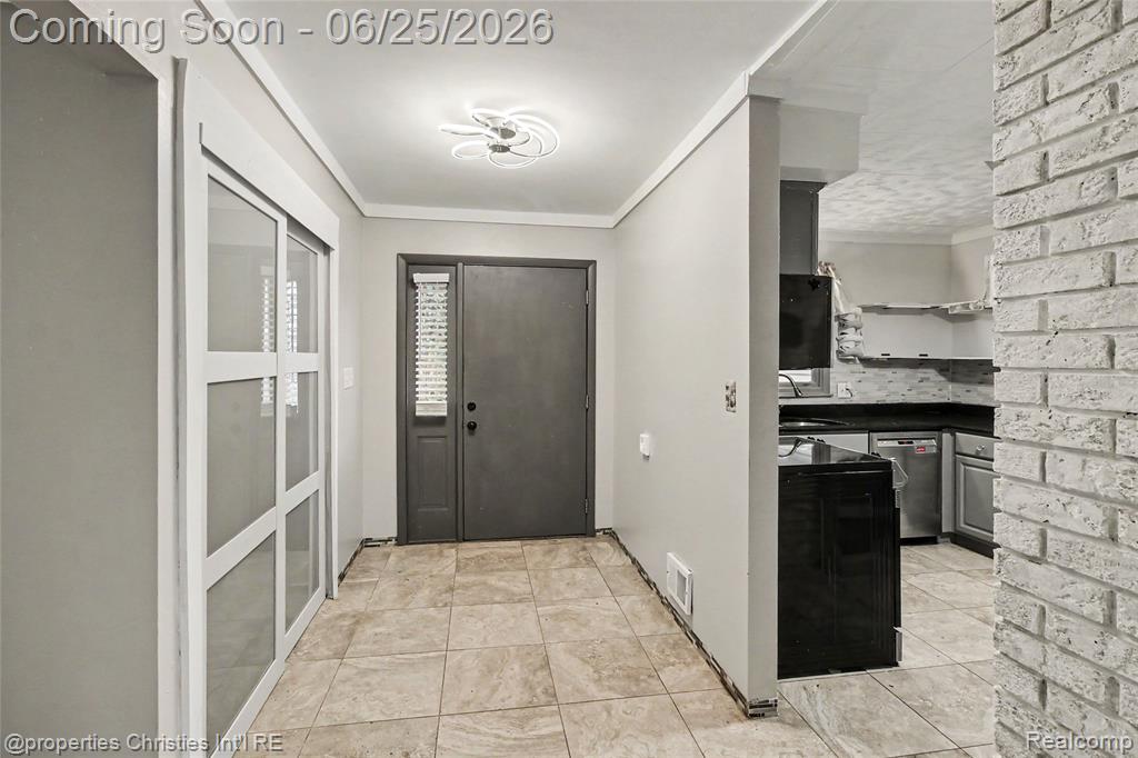 4863 Split Rail Drive, Brighton, MI 48114 — Photo 5
