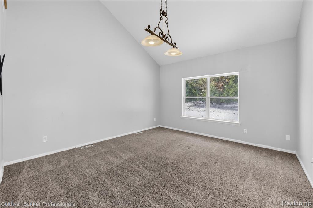 639 Andover Woods Drive, Fenton, MI 48430 — Photo 21