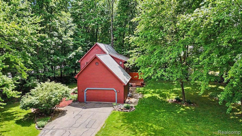 1435 Rolling Hills Drive, Howell, MI 48843 — Photo 30