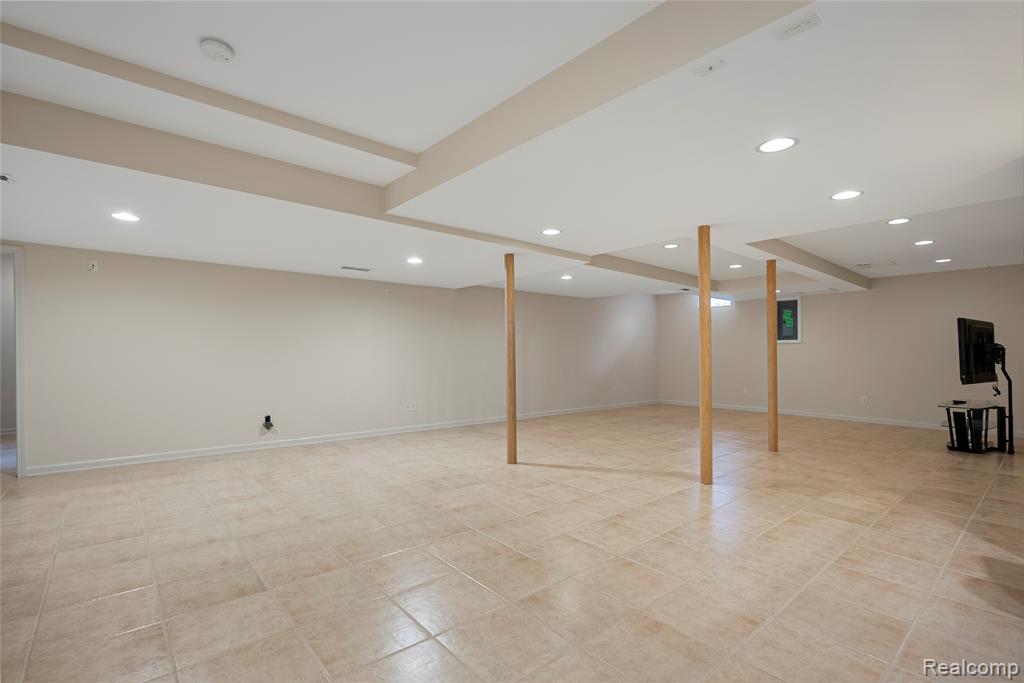 50353 Livingston Drive, Northville, MI — Photo 38